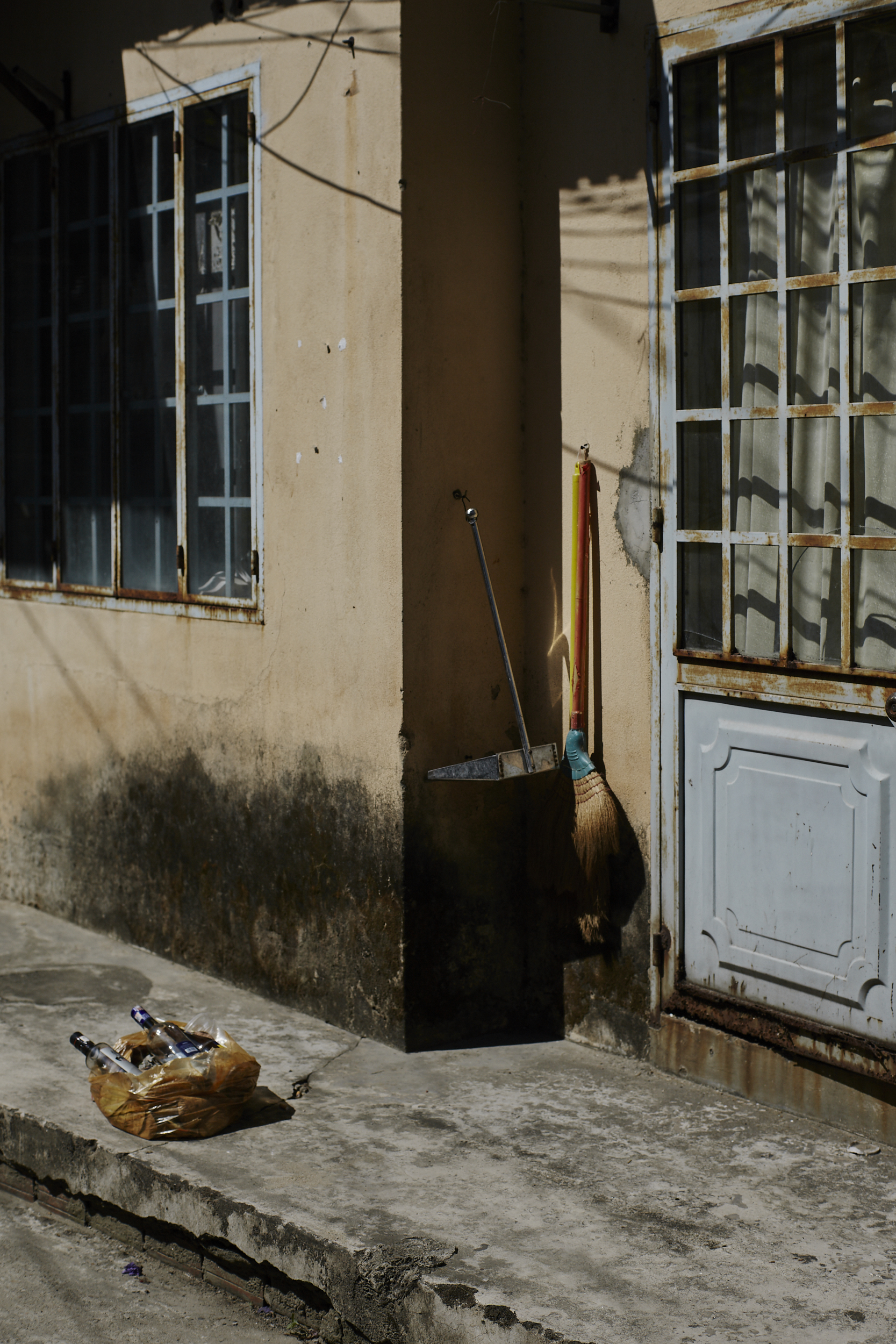 Household Rituals, Cẩm Châu