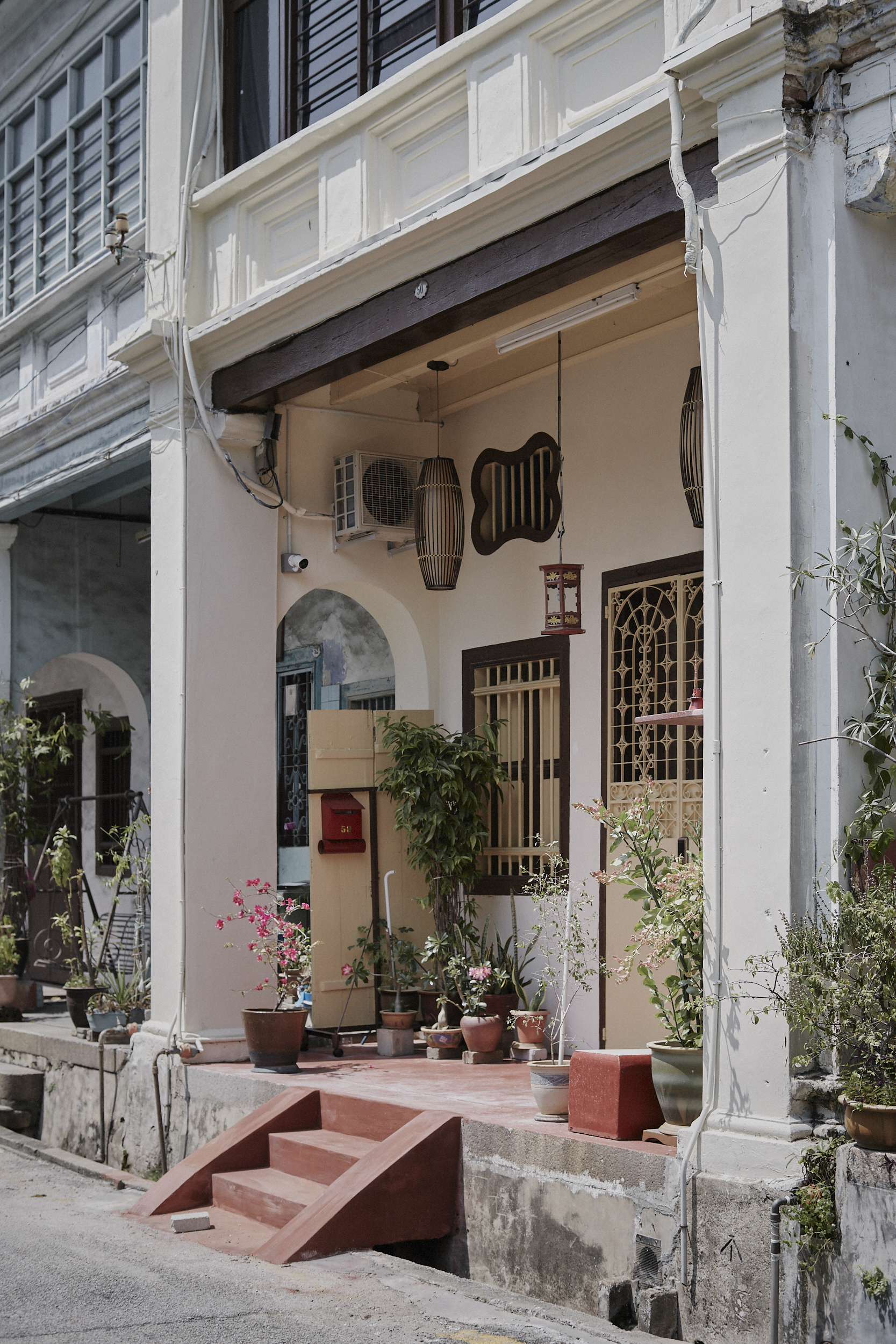 Front Yard, George Town